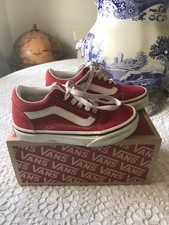VANS  OLD SCHOOL  RACING RED  AND TRUE WHITE CHILDRENS TRAINER/SHOES SIZE UK11.0 Unisex kinderschoenen casual price