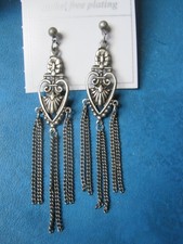 Zilverkleurige oorhangers in hartjesvorm (NIEUW) Zilver Oorbellen price