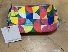 Tartan+Twine Multicolor Makeup bag, New with tags Make-uptas price