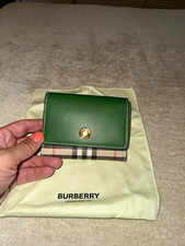 Burberry Unisex Green Leather & Check Canvas Folding Wallet with Zip Coin Pouch. Unisex Portemonnee price