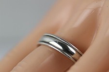 ATTRACTIVE STERLING SILVER WEDDING BAND size 8.75 Zilver Wedding Band price