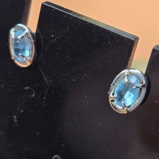 Silver Tone Oval Aquamarine-Colored Stone Stud Earrings Gekleurde steen Oorbellen price