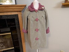 Bitty Buttons Girls Coat Handmade in Minnesota Gray & Mauve Flower Size 8 Meisjes Jas price