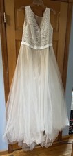 Brides wedding dress size 10/12 Lg. Perfect For A Beach Wedding. Off White Wedding jurk price