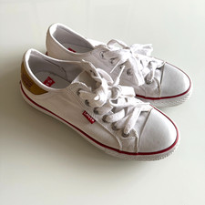 LEVI'S White Canvas Shoes Girls Size 5 Casual Skating Streetwear Girls' Classic Shoes price