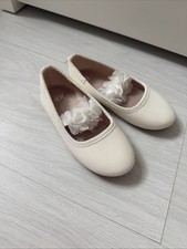 Girls Elegant Shoes White Girls' Ballet Flats price