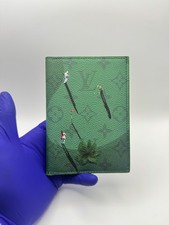 Forest Green Louis Vuitton ID Passport Cover **SUMMER COLLECTION** **M14876** Men's Wallet price
