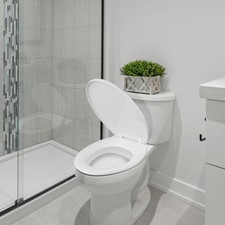 NEW PLASTIC TOILET SEAT WHITE BATHROOM WC WITH FITTINGS EASY CLEAN HEAVY DUTY Toilet Seat price