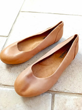 SoftWalk Beige leather ballet flats slip on round toe womens UK 5.5 Ballet Flats price