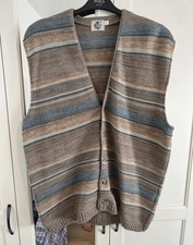 1880 Club Men's Sleeveless Striped Knit V-Neck Button Cardigan Jumper L Men's Cardigans price