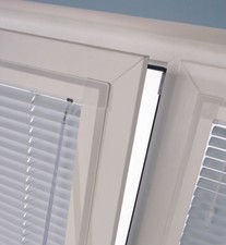 Order a Sample Piece of Perfect Fit Aluminium Venetian Blind from Order Blinds Venetian Blind price