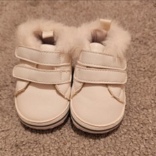 Babies White Boots For Ages-0-3 Months Preloved Excellent Condition Baby Booties price