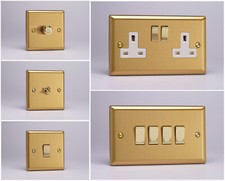 Varilight Classic Brushed Brass Range - White Plastic Inserts & Brass Switches Electric Kitchen Appliances (Display-Outlet) price