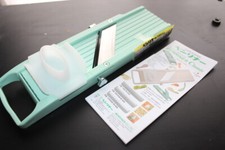 Benriner Vegetable slicer (Unchooseable color) Universal vegetable cooker CBV04 Slicers price