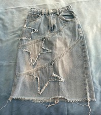 Women’s Blue Denim Knee-Length Skirt L Mid Rise Button Star Patch Fringe Pockets Girls' Jeans / Denim Skirt price
