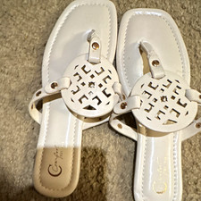 Comfort Women’s White Thong Sandals Slip On Rivets Synthetic Fox Leather 7 Women's Slippers and Sandals price