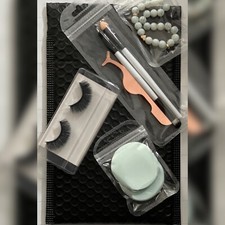 makeup brushes, lashes and accessories set Makeup Brushes and Accessories price