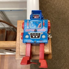1960'S CAPTAIN ASTRO SPACE MAN ROBOT WIND UP JAPAN FOR PARTS OR REPAIR Robots & Space Toys price