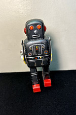 Vintage 1956 Space Man Wind‑Up Robot – S.Y. Yoneya, Japan – WORKS & WALKS Robots & Space Toys price