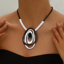 Retro Geometric Necklace Three-dimensional Oval Pendant Necklace for Women Costume Necklace price