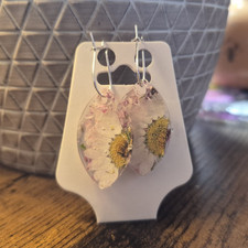 White Gold Floral Resin Teardrop Dangle/Drop Hook Earrings, No Stone Gold Earrings price
