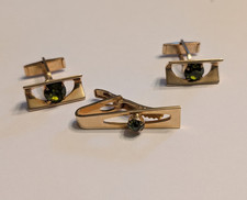 Pioneer Men's Signed Gold Tone Cufflinks & Tie Clip Set Green Round Stone Cufflinks price