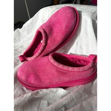 Koolaburra by UGG Kids Size 5 Pink Suede Slippers Faux Fur Lined Big Kids Girls' Slippers & Sandals price