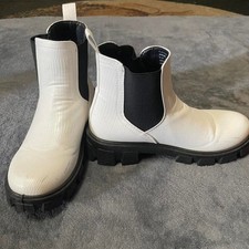 True Craft Joyrider Chelsea Boots Women's 8.5 White Lizard Print Kadın Botları price