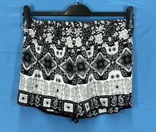 FASHION FUSE Black/White BOHO Thin Challis SMOCKED WAIST Beach Cover-Up SHORTS M Plaj Giysisi price