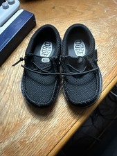 Hey Dude Toddler Shoes Size 5.5– 6 Black Wally – Worn once no tag or box . Unisex Çocuk İlk Adım & Yürüme Ayakkabısı price