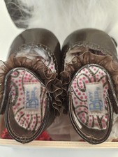 Baby Deer Dark Brown Patent Ruffle First Walker Shoes (Infant/Toddler) Unisex Çocuk İlk Adım & Yürüme Ayakkabısı price