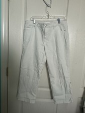 Nine West Women's White Solid Flat Front Capri Pants Button Zip Regular 16 Kadın Capri / Kapri price