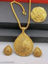 Traditional Indian Boliwood gold  plated Chain Pandent Earrings jewellery Set Bijuteri Bilezik price