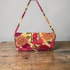 Vera Bradley Knot Just a Clutch in Hello Dahlia Floral Purse Handbag Clutch Bag price