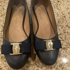 Salvatore Ferragamo Navy Leather Ballet Flats Round Toe Bow Gold Logo US 8 Ballet Flats price