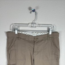 Soft Womens 12M Beige Relaxed Fit Cargo Capri Shorts Shorts & Capri (Outdoor) price