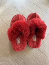 UGG Kids Classic Cozy Slippers Red Sheepskin Girls Size 1 Youth House Shoes Girls' Slippers price