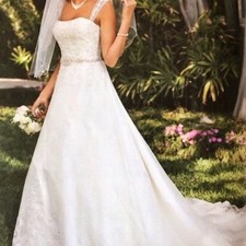 David’s Bridal style WG3007 Organza A-line Ivory wedding gown Size 6 Wedding Dress price