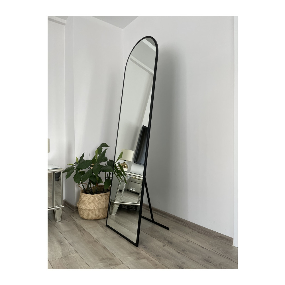 EFFE YAPI DEKOR Siyah Metal Çerçeveli 180x50 Cm Oval Ayaklı Boy Aynası Ayna Fiyatı