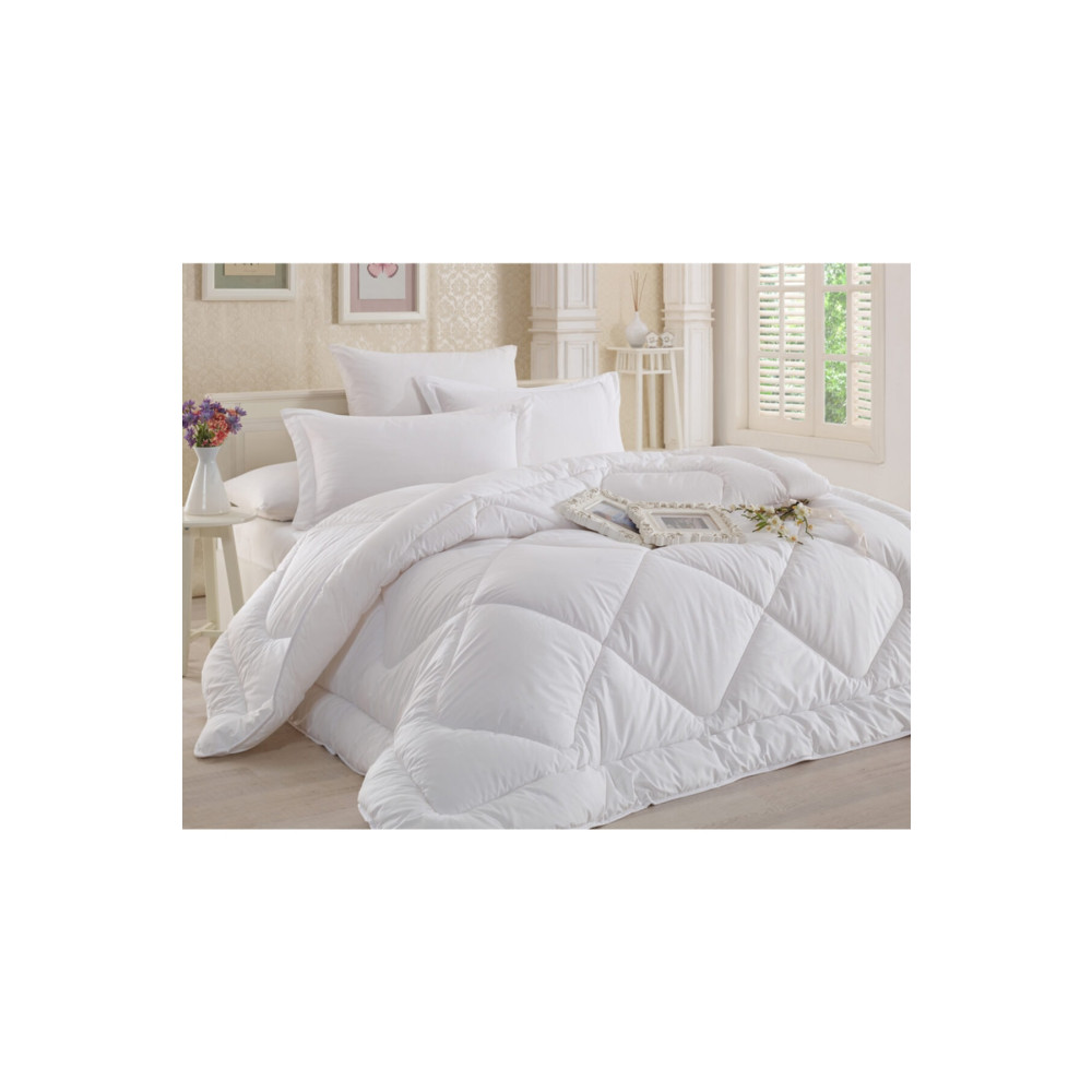 Elifababy Çift Kişilik 200x220 Cm. Antialerjik Lüx Elyaflı Kışlık Yorgan 1.900 Gr. Yorgan Fiyatı