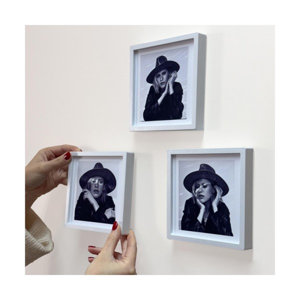 Engin Color Yapışkanlı Fotoğraf Çerçevesi-Sök Tak Paspartulu 3'lü Paket Beyaz Pola 14x14 Çerçeveler Resim & Fotoğraf Çerçevesi Fiyatı