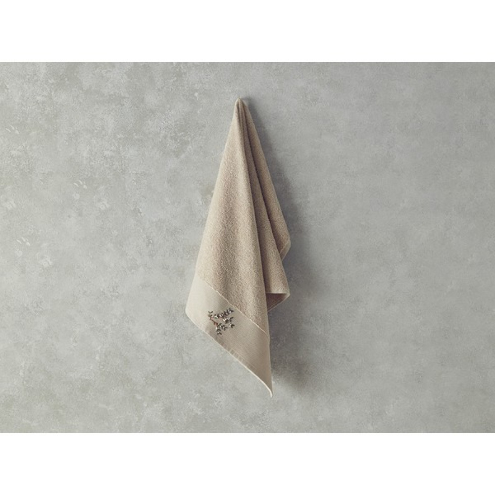 English Home Yılbaşı Kokina Pamuklu Nakışlı Yüz Havlusu Bej - Renkli - 50 x 80 cm El / Yüz Havlusu Fiyatı