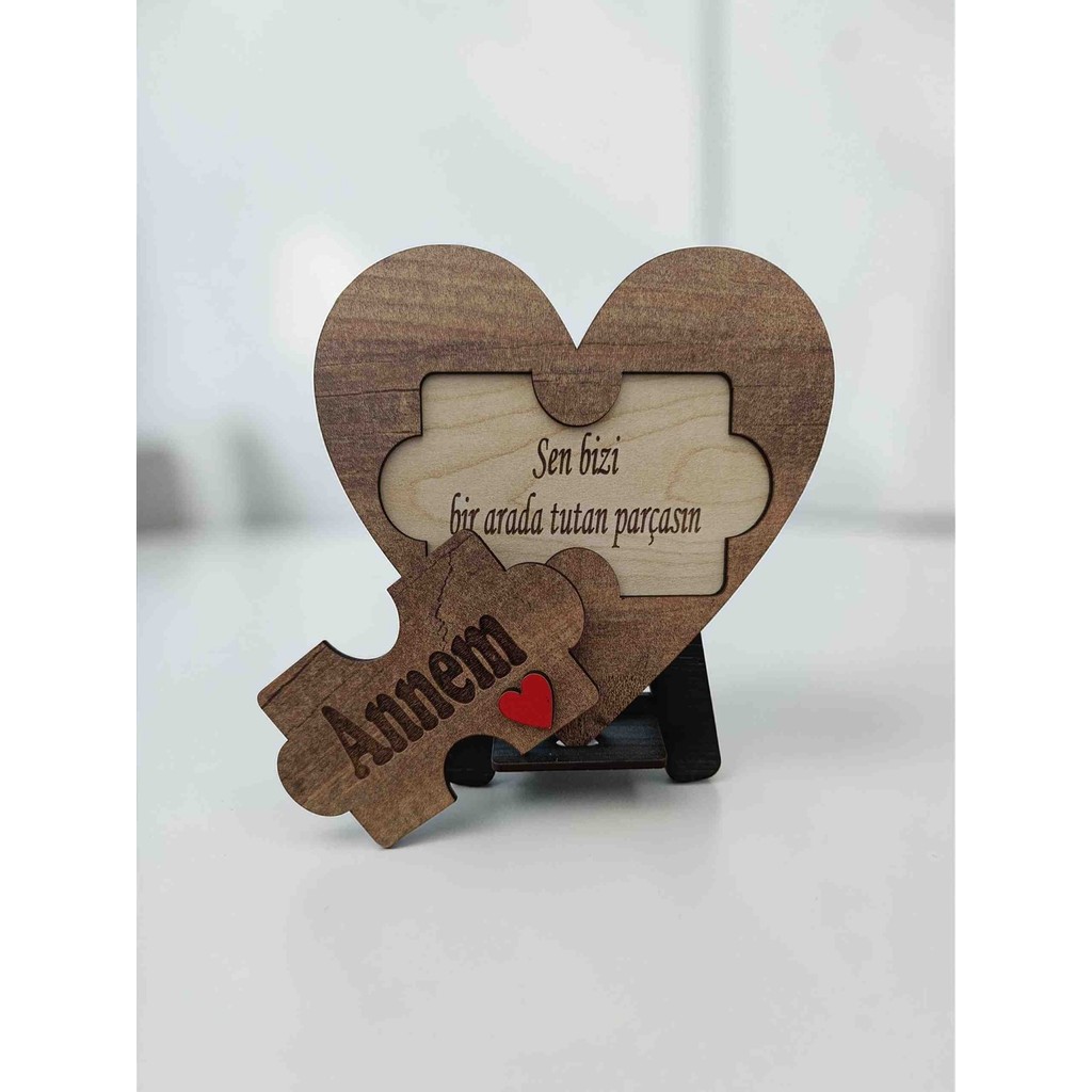 Ergeç Tasarım Annem Yazılı Ahşap Puzzle Kalp Masa Dekoru – Anlamlı Anneler Günü Hediyesi – 20 cm Anne Bebek Oyuncak Fiyatı