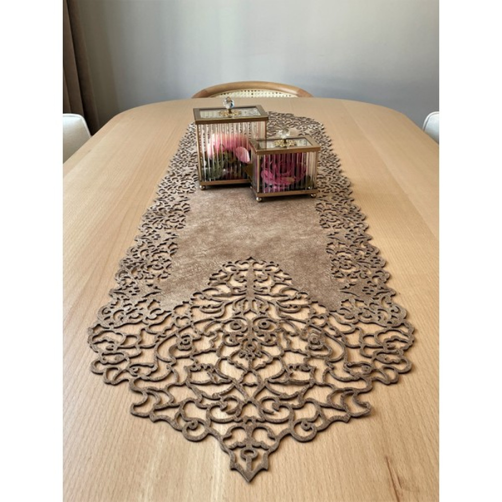 Ergüven Home Sütlü Kahverengi Süet Kumaş Ince Kesim Runner Sehpa Boyu 40X100CM - Sütlü Kahve - 40 x 100 cm Masa Örtüsü Fiyatı