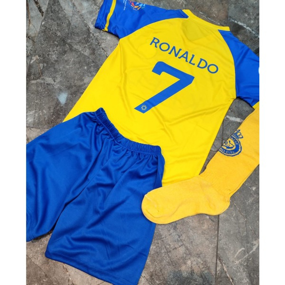 Es Kids Ronaldo Al Nasr Forma ve Çorap Hediyeli Futbol Malzemeleri Fiyatı
