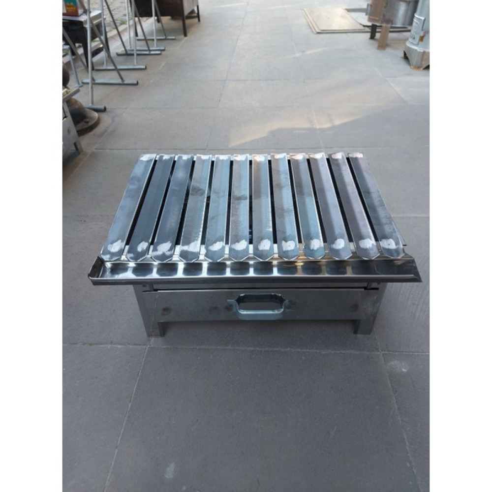 Eskişehir ( 3-5 KİŞİLİK ) El İşçiliği 40 lık Özel Üretim Mangal Değişken Ölçülerde 40 Cm x 24 Cm Bahçe Mangalı & Barbekü Fiyatı
