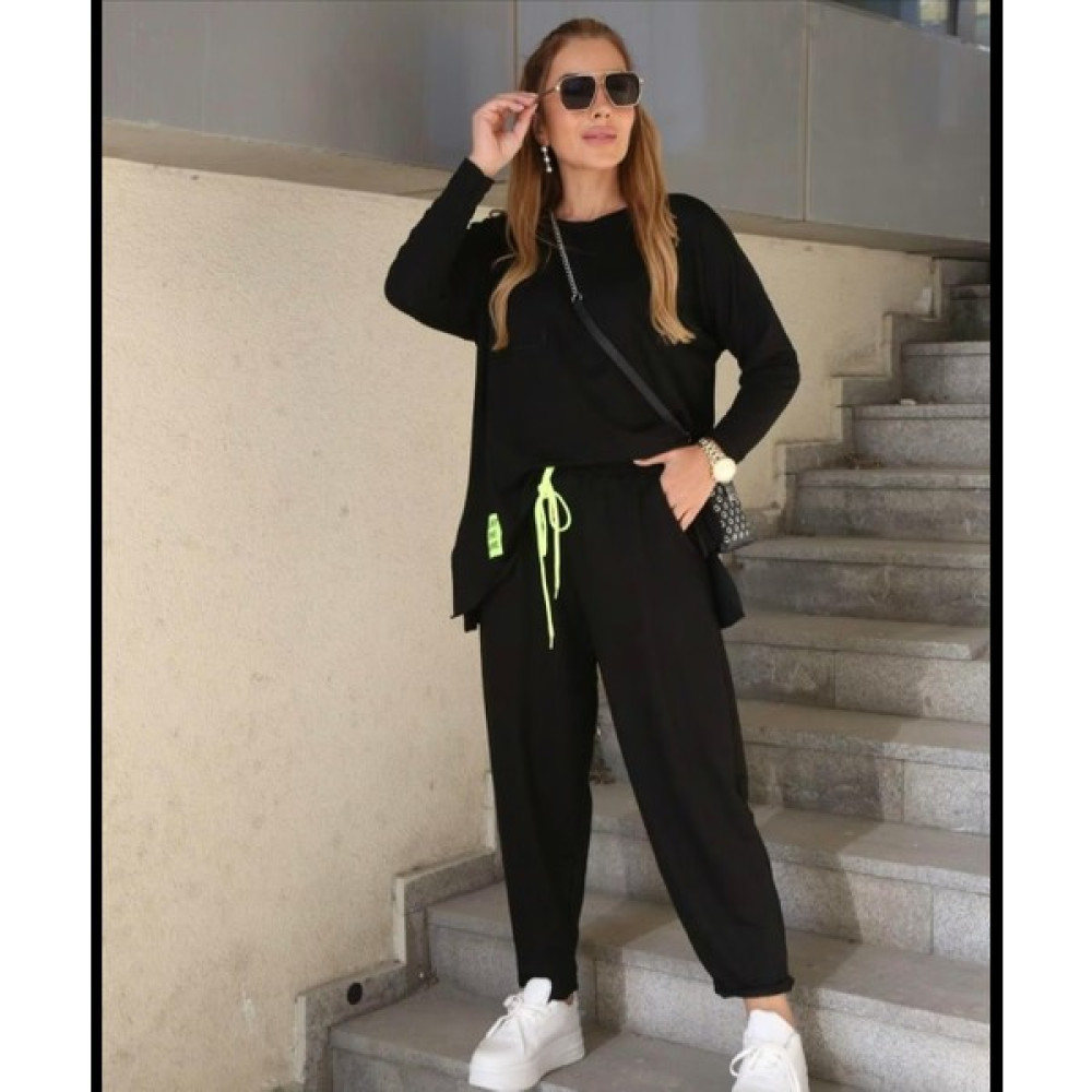 Esnoa Kadın Üstü Asimetrik Kesim Neon Bağcıklı Ikili Takım Kadın Eşofman Fiyatı