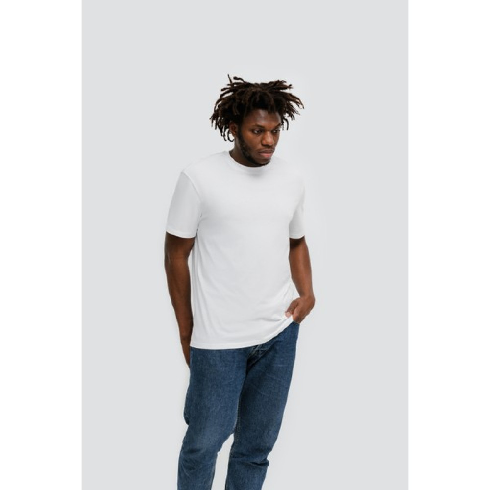 Eva Giyim - Basic Erkek Beyaz Tişört %100 Pamuk Rahat Kalıp Bisiklet Yaka Erkek T-shirt Fiyatı