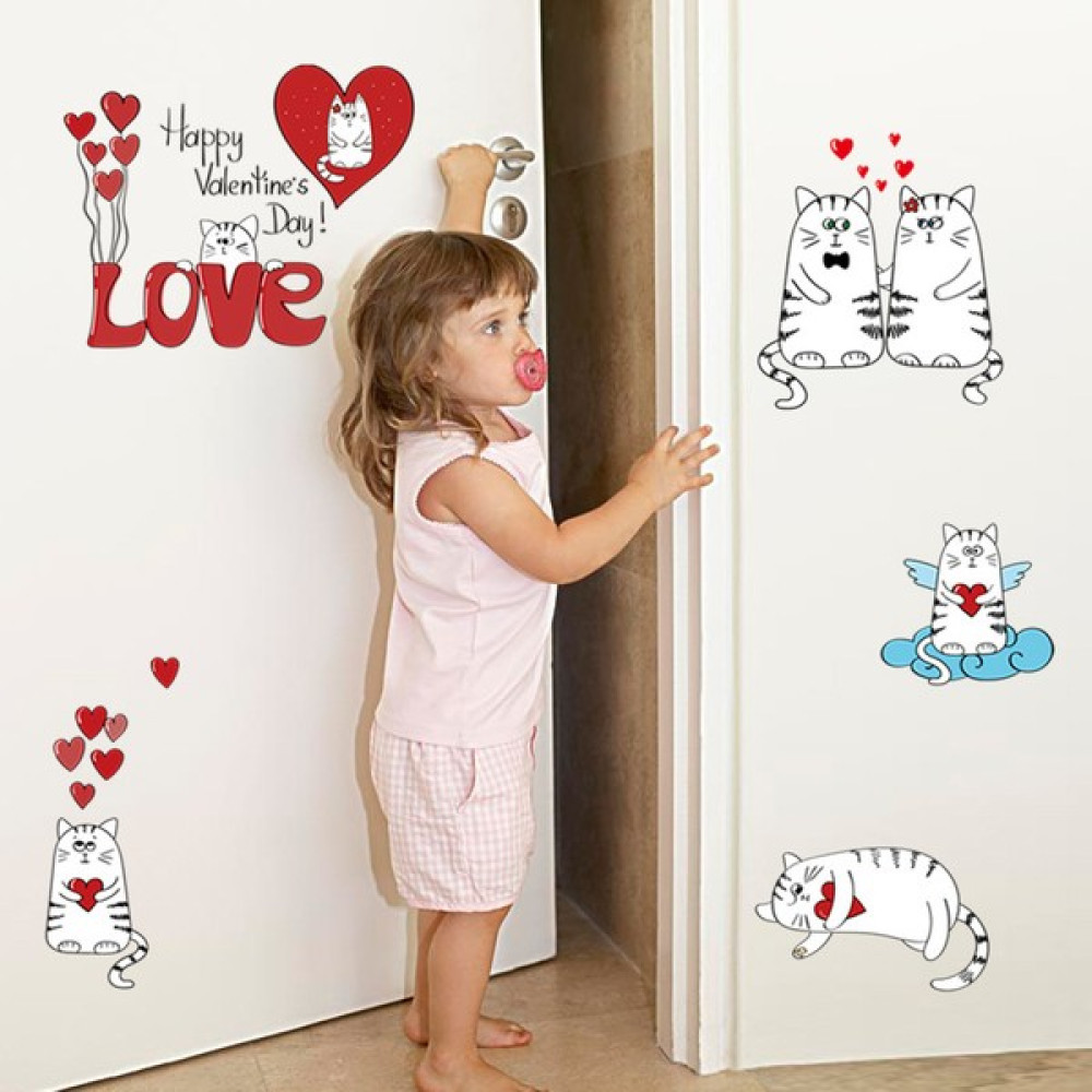 Family Co. Çocuk Odası Duvar Dekorasyonu Dekor Duvar Sticker Şeker Kız Candy - 45 cm - Kırmızı Sticker Fiyatı