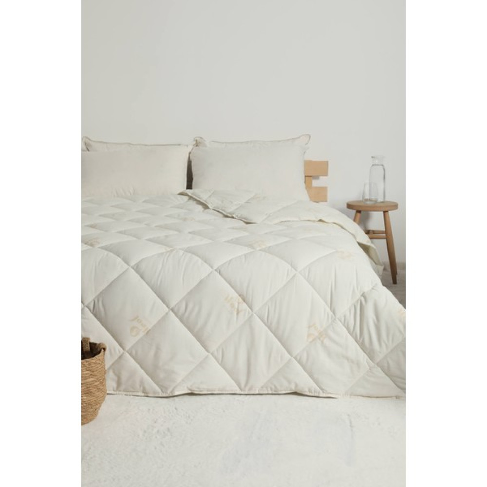 Favora Doğal Çift Kişilik Yün İçerikli Yorgan 195X215 - Beyaz - 125 x 195 cm Yorgan Fiyatı